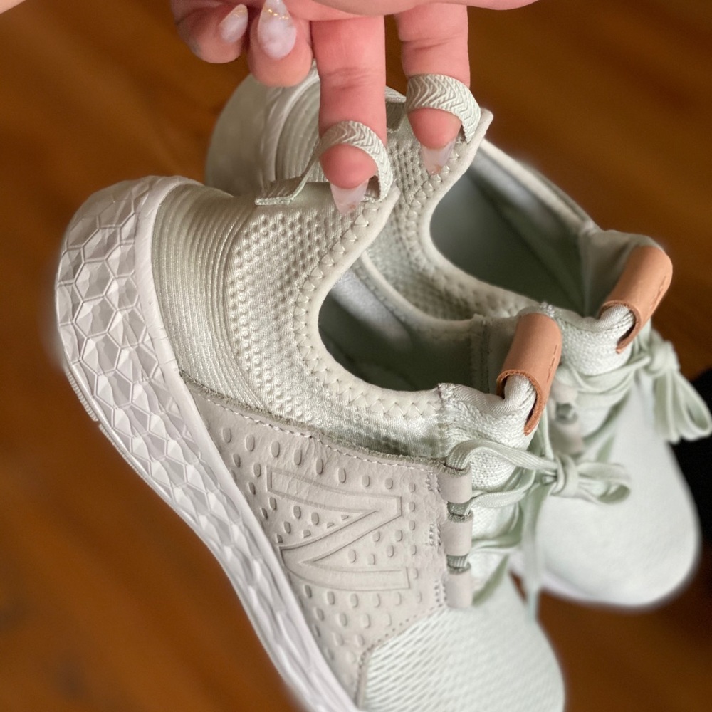 Dad sneaker, new balance size 9